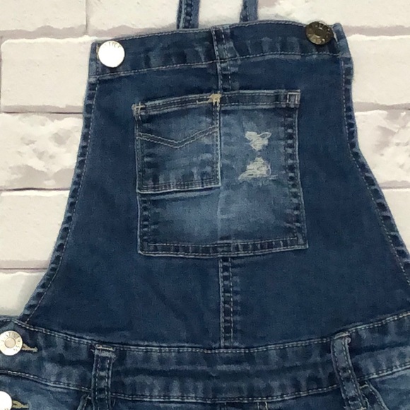 Denim Girl's distressed Shortalls - Picture 4 of 6